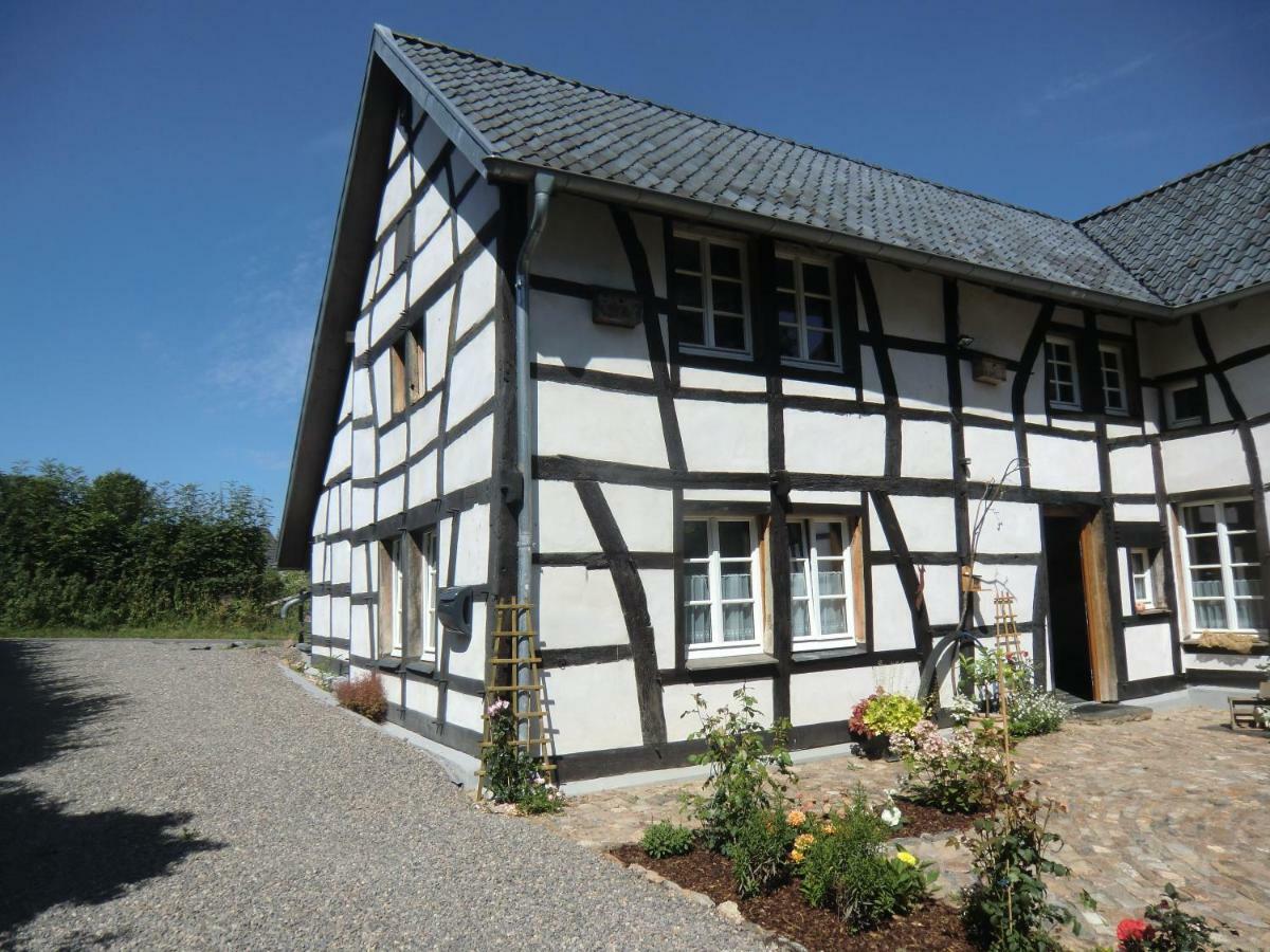 Ferienhaus Altes Backhaus Roetgen Exterior foto